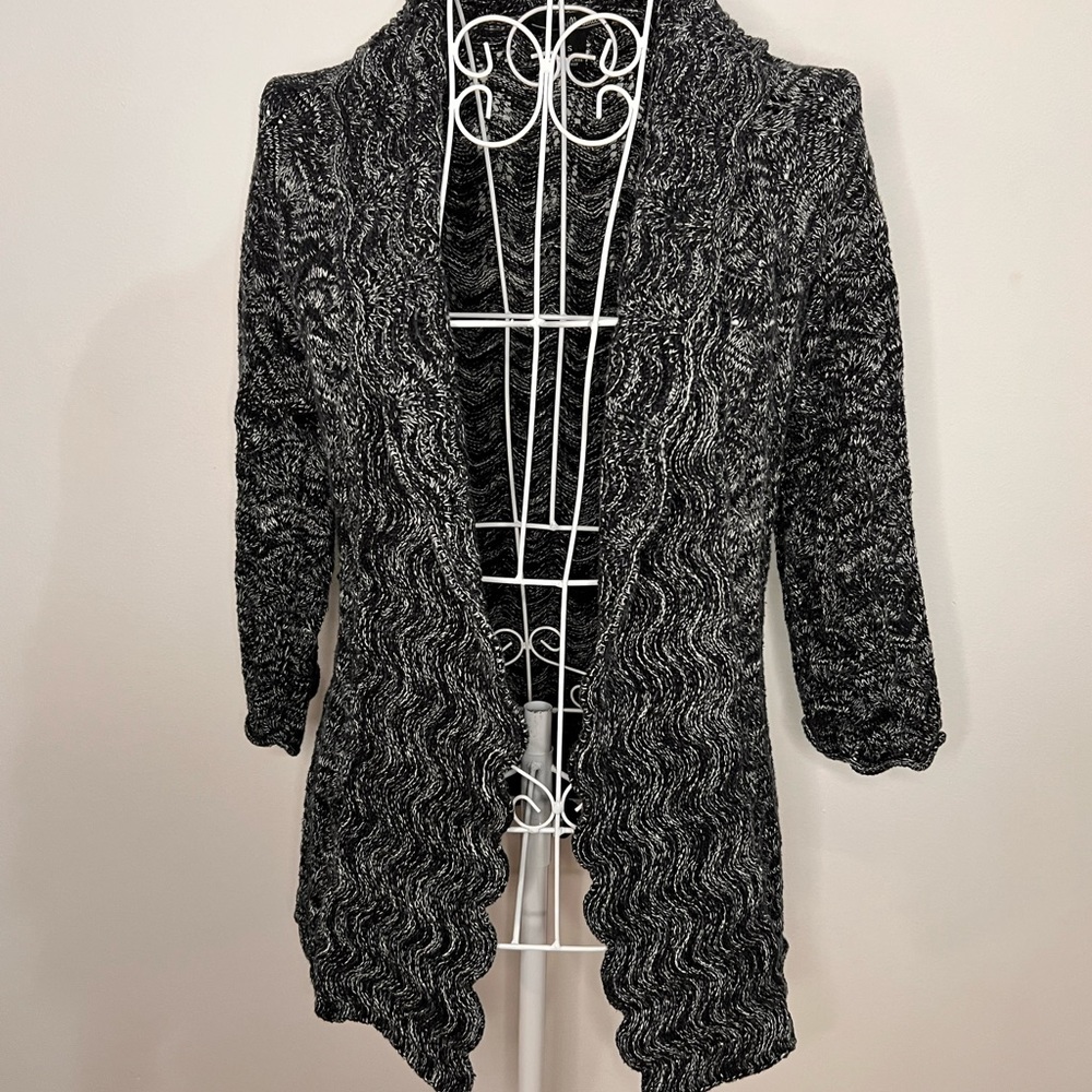 SOLD 1/28 Willi Smith Black & White Open Knit Cardigan - Picture 3 of 12